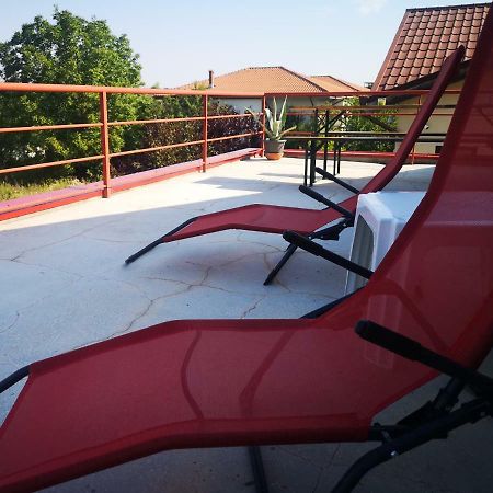 דירות Voluntari Apartament Iulia מראה חיצוני תמונה