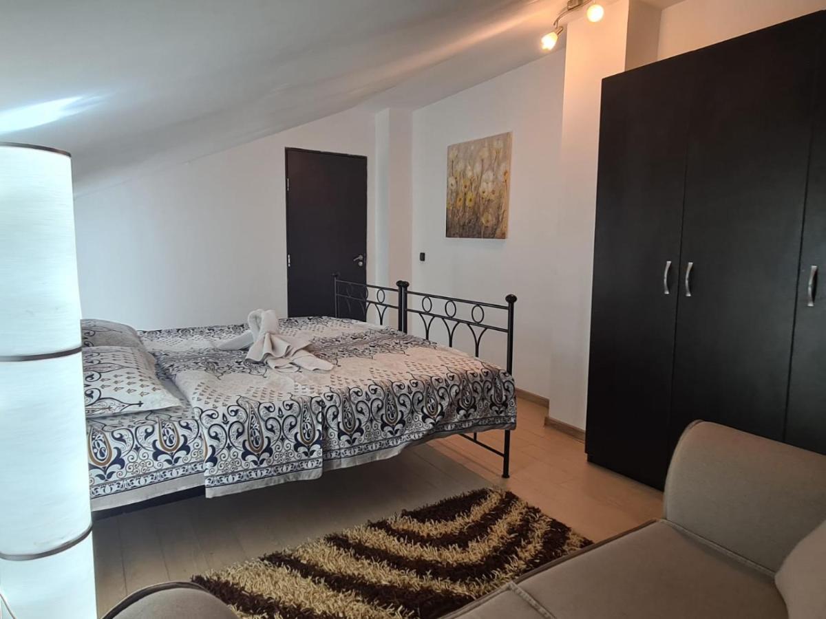 דירות Voluntari Apartament Iulia מראה חיצוני תמונה