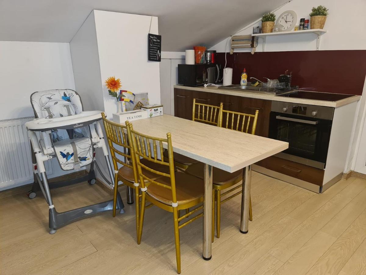 דירות Voluntari Apartament Iulia מראה חיצוני תמונה
